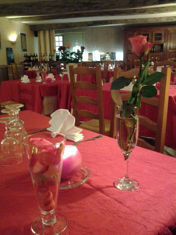 Hotel Restaurant Henri IV Eauze Esterno foto
